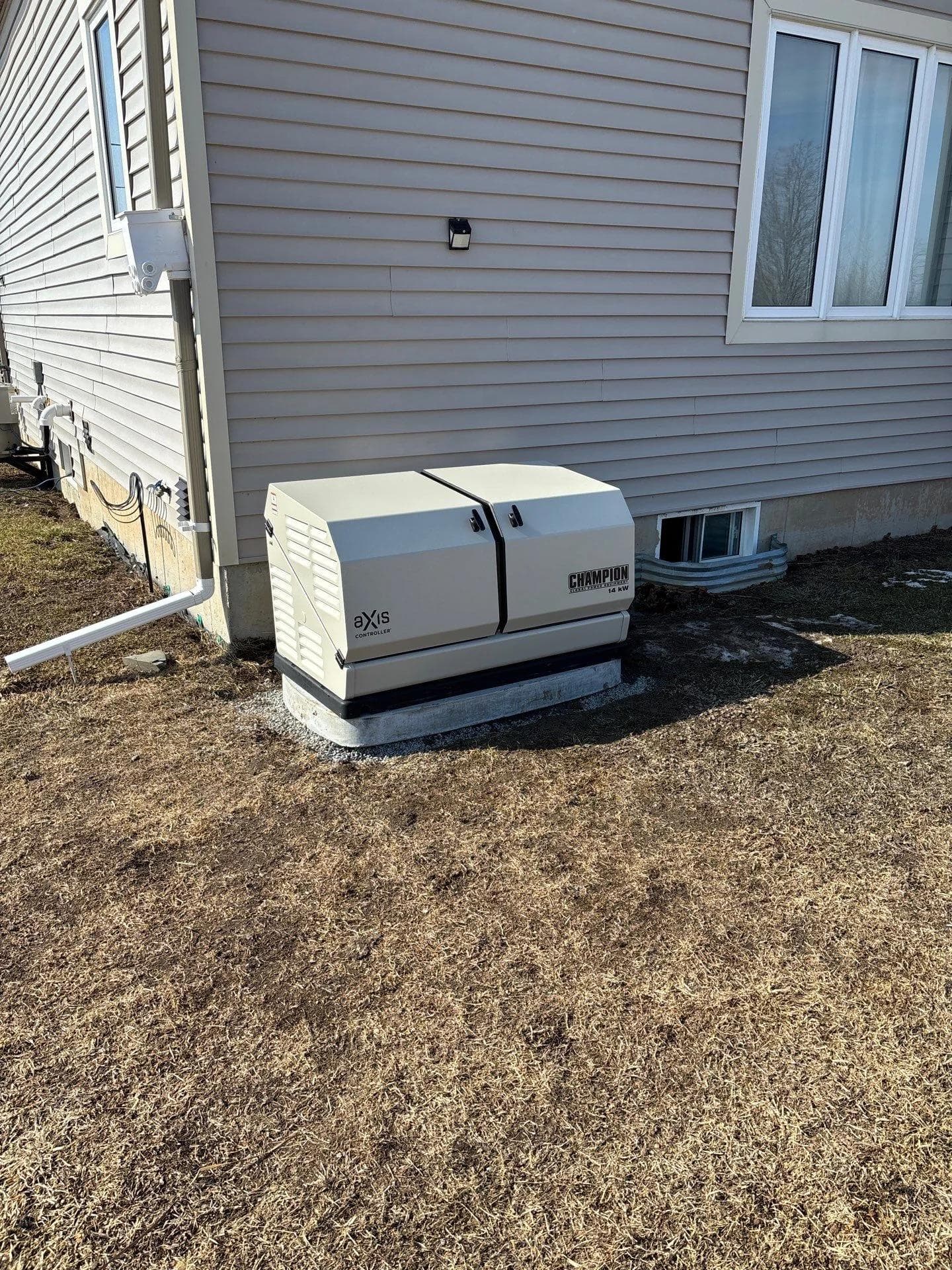 Battery Backup vs Generator: The Pros and Cons for Hamilton Homeowners - Remarkable Electric blog