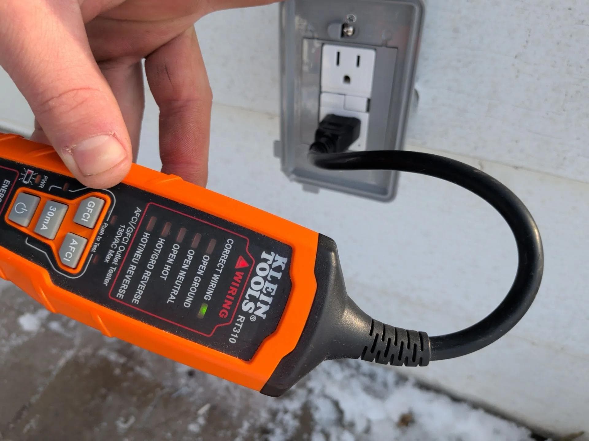 10 Electrical Safety Tips Every Ontario Homeowner Should Know - Remarkable Electric blog